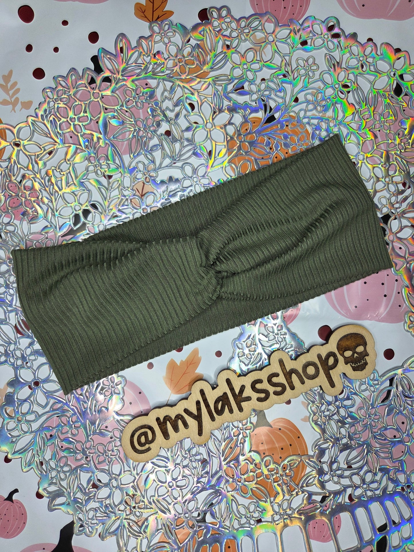 Ribbed Olive Front Twist